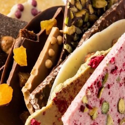 Velvet Sugar Bakes Instagram post preview